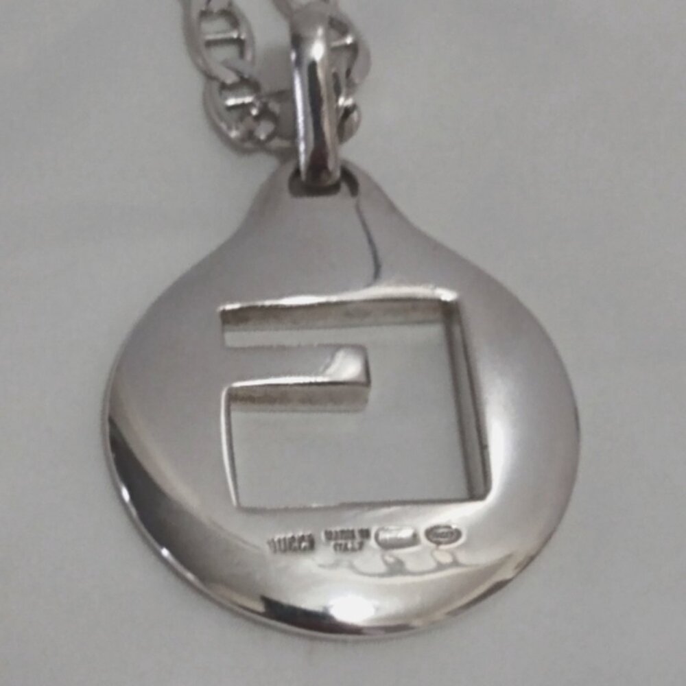Gucci Sterling Silver Square G Motif Pendant Necklace - Picture 5 of 16